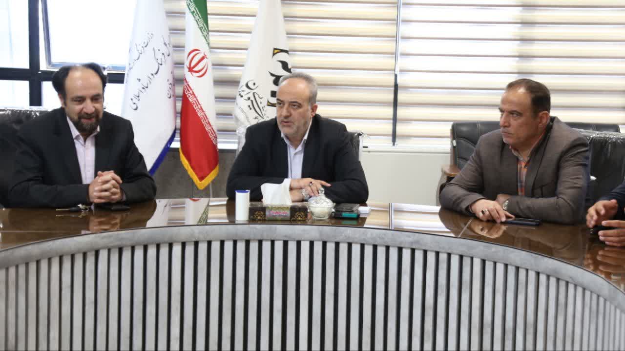 دیدار اهالی مطبوعات به همراه هیئت رئیسه خانه مطبوعات قزوین با مدیرکل ارشاد استان/ تأکید بر تقویت تعامل برای حل مشکلات اصحاب رسانه