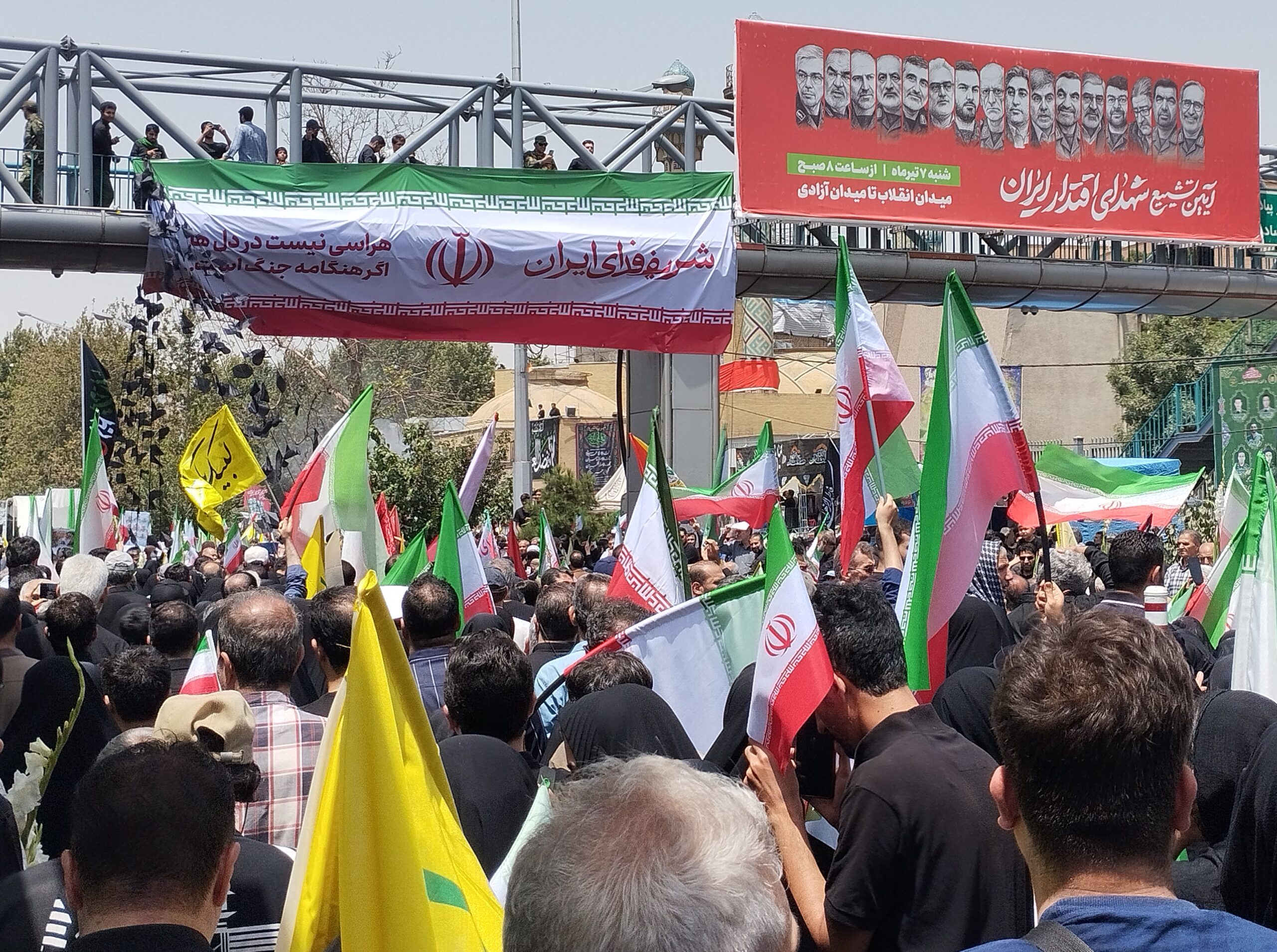 تناقض سینمای ارزشی: وفاداری میلیونی به آرمان‌ها، بی‌مهری به پرده سینما!