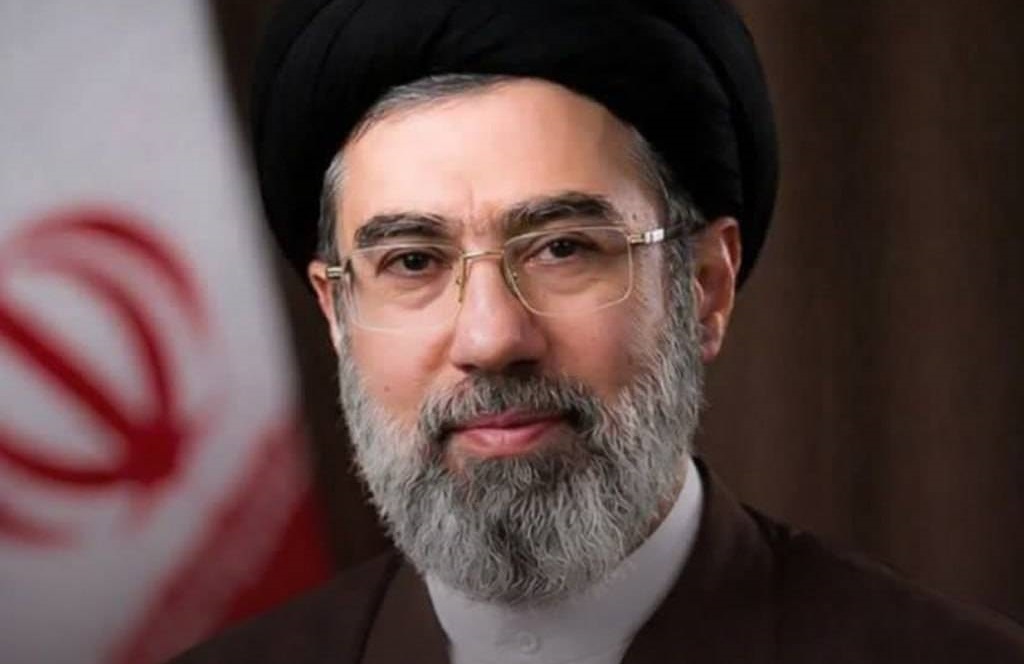مجلس خبرگان، آیت الله مجتبی حسینی خامنه ای را به رهبری جدید انقلاب اسلامی برگزید